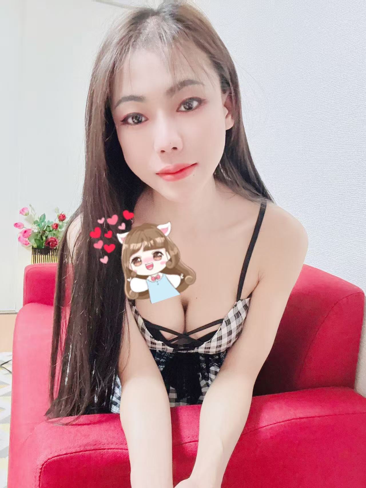 新人さとみ（22歳）